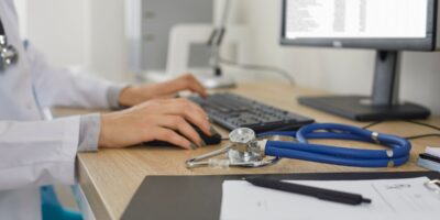 Despesas Médicas: O Que Pode Ser Deduzido no Imposto de Renda?